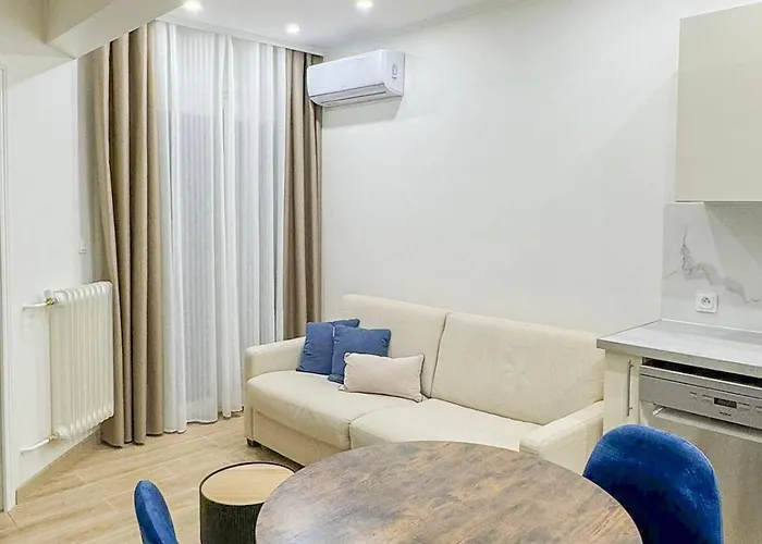 Appartement Gare Du Sud - Wifi, Ac, Balcon *